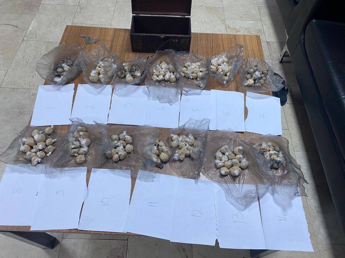 Eyüpsultan’da, bagajdan 1 kilogram uyuşturucu çıktı