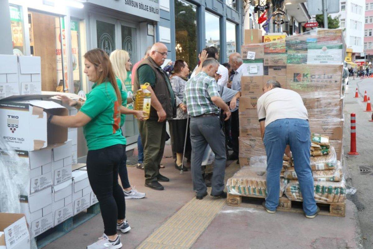 Samsun'da Tarım Kredi ve Kooperatifi'nde ucuz yağ ve şeker sırası
