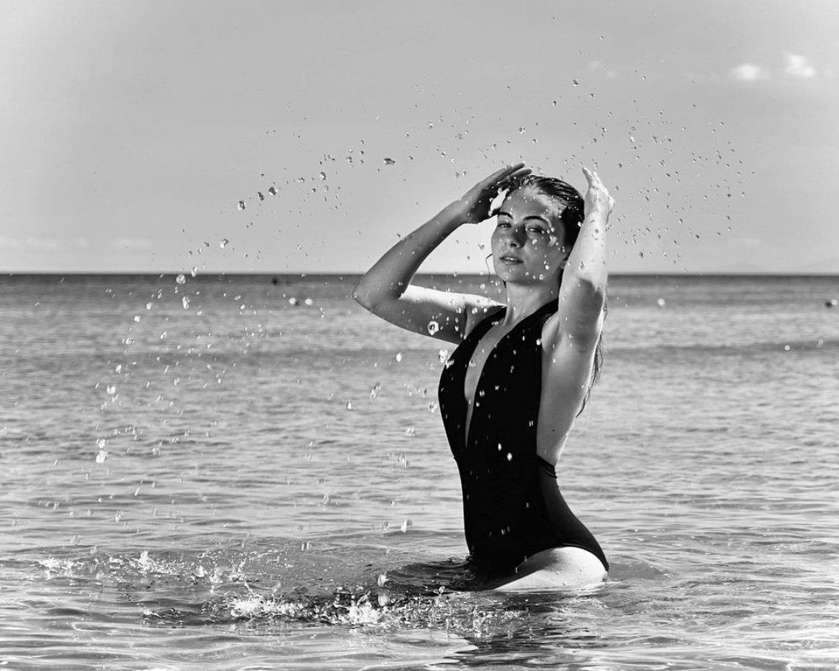 Mina Derman, Mesut Yılmaz'ın akrabası çıktı