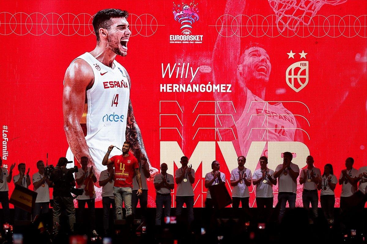 İspanya, EuroBasket şampiyonluğunu kutladı