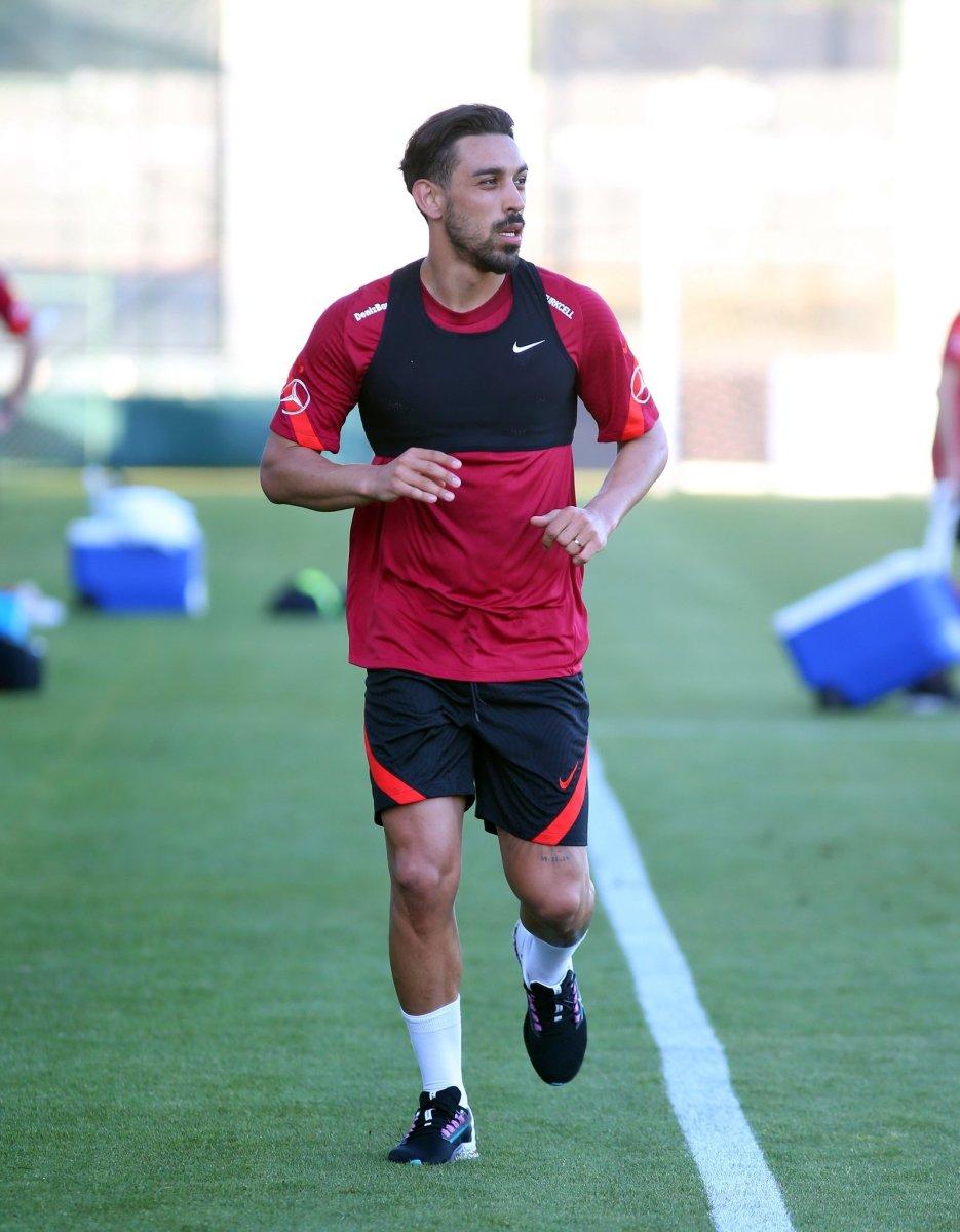 İrfan Can Kahveci: Benim favorim her zaman Türkiye