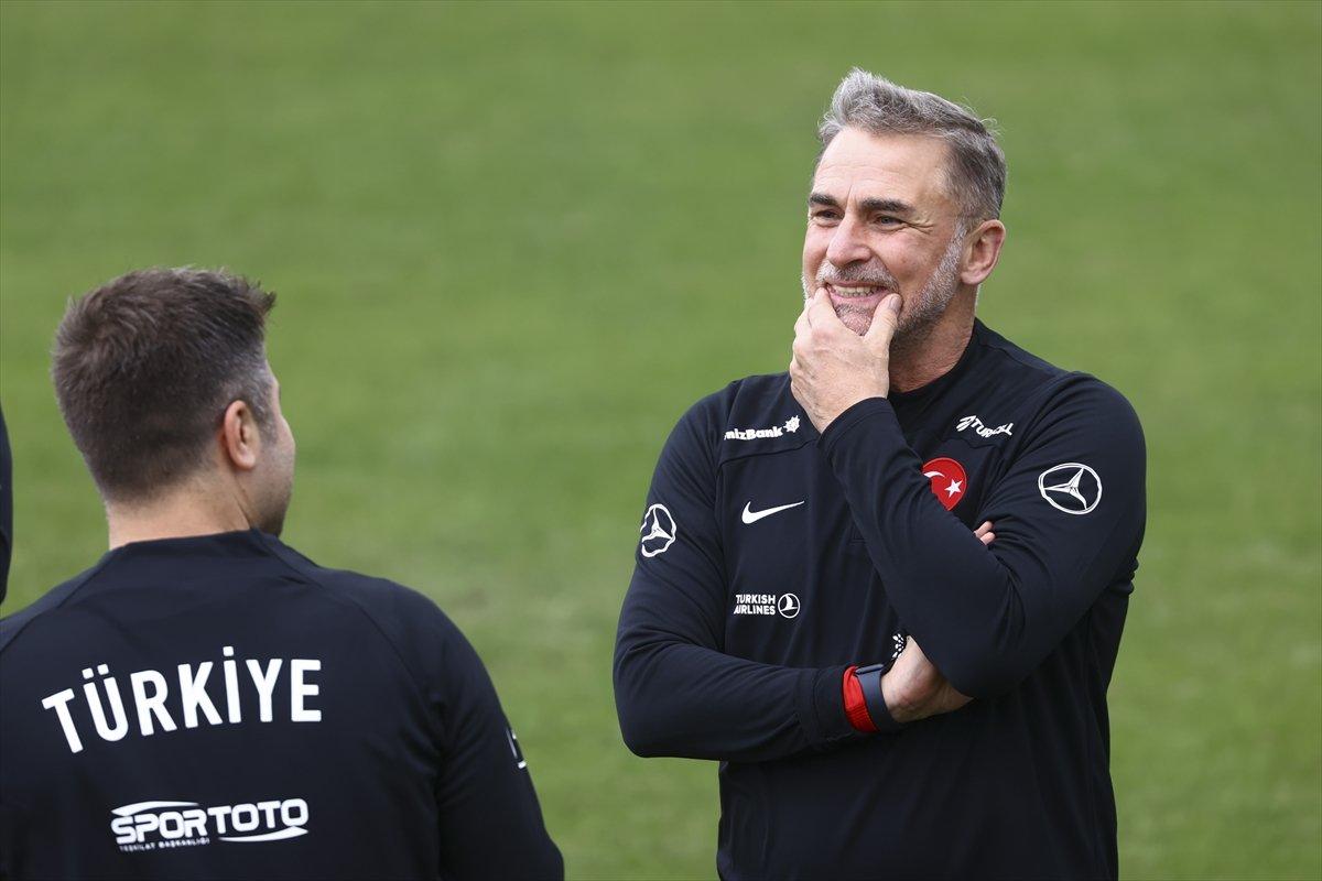 Stefan Kuntz kadro tercihini açıkladı