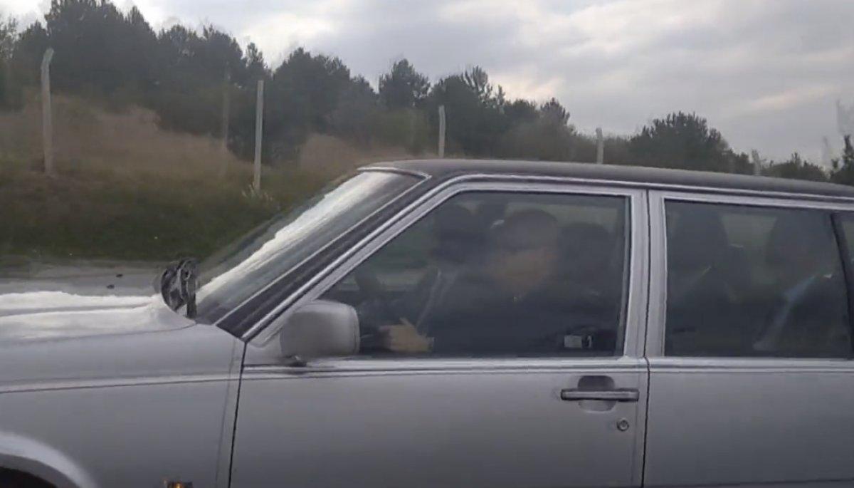 Devlet Bahçeli arabasıyla Ankara yollarında