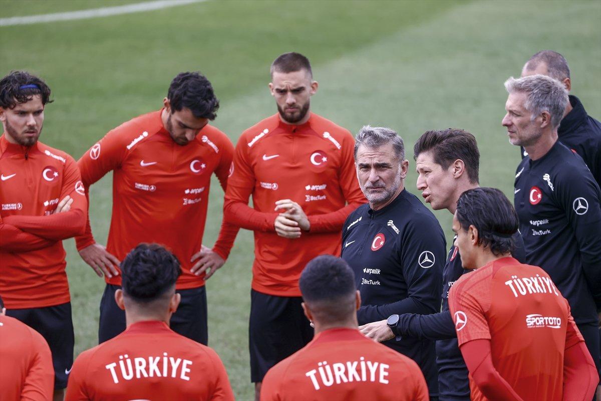 Stefan Kuntz kadro tercihini açıkladı