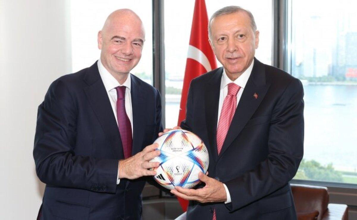 İsrail Başbakanı Lapid'den Erdoğan'a: F.Bahçe ile kötü anılarımız var