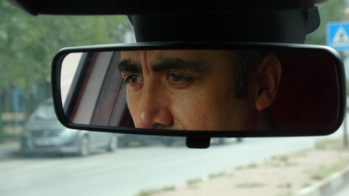 Tokat'ta ehliyeti 9'uncu sınavında kazanan adamın gözyaşları