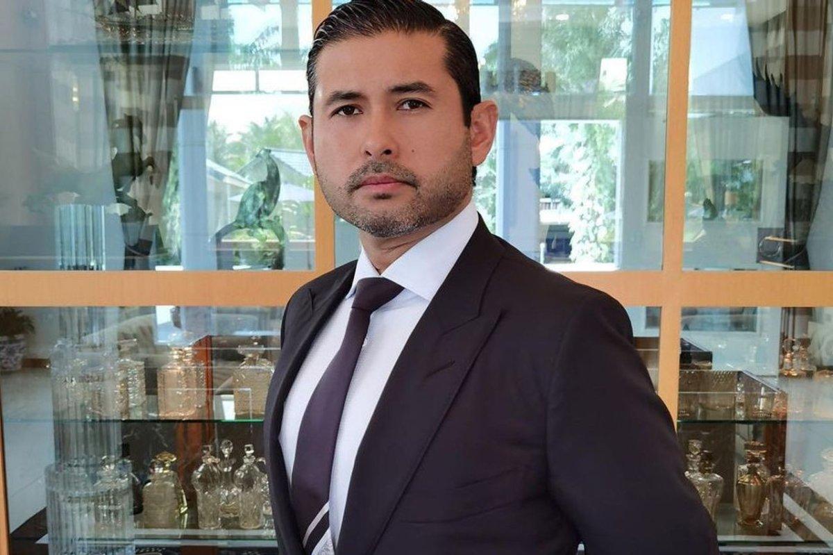 Darul Ta'zim'in sahibinden Mesut Özil'e: Koşmayan oyuncuya para harcamam