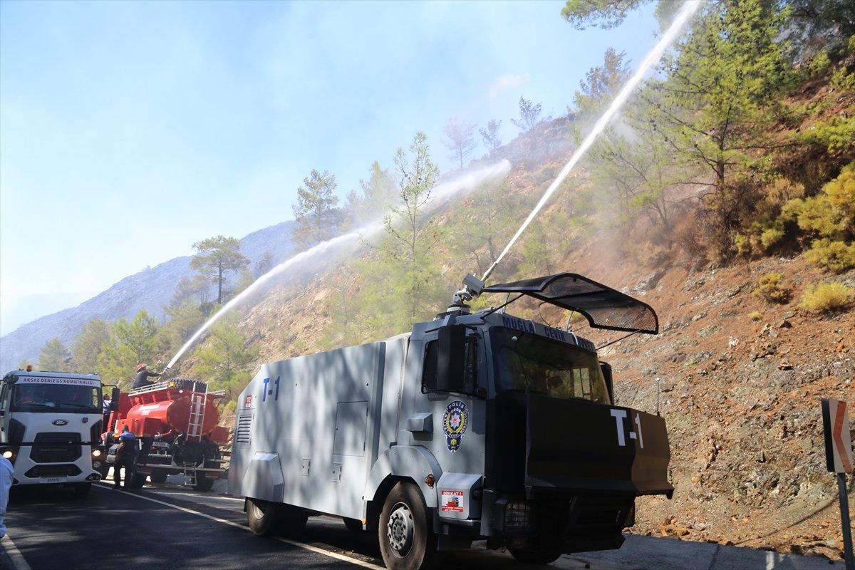 Marmaris'teki orman yangını, 19 saat sonra kontrol altında