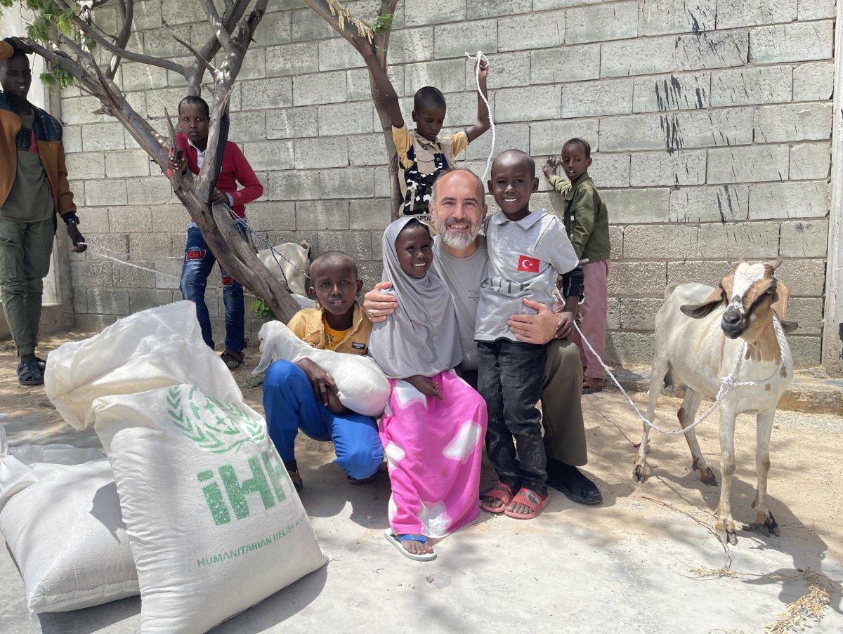 Somali'de milyonlarca insan açlık ve kuraklıkla mücadele ediyor