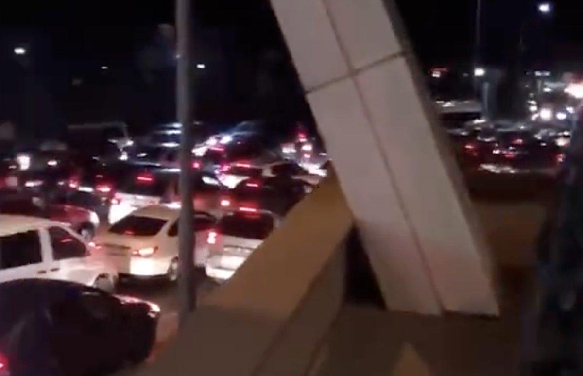 Rusya'da seferberlik sonrası halk, sınırlara akın etti