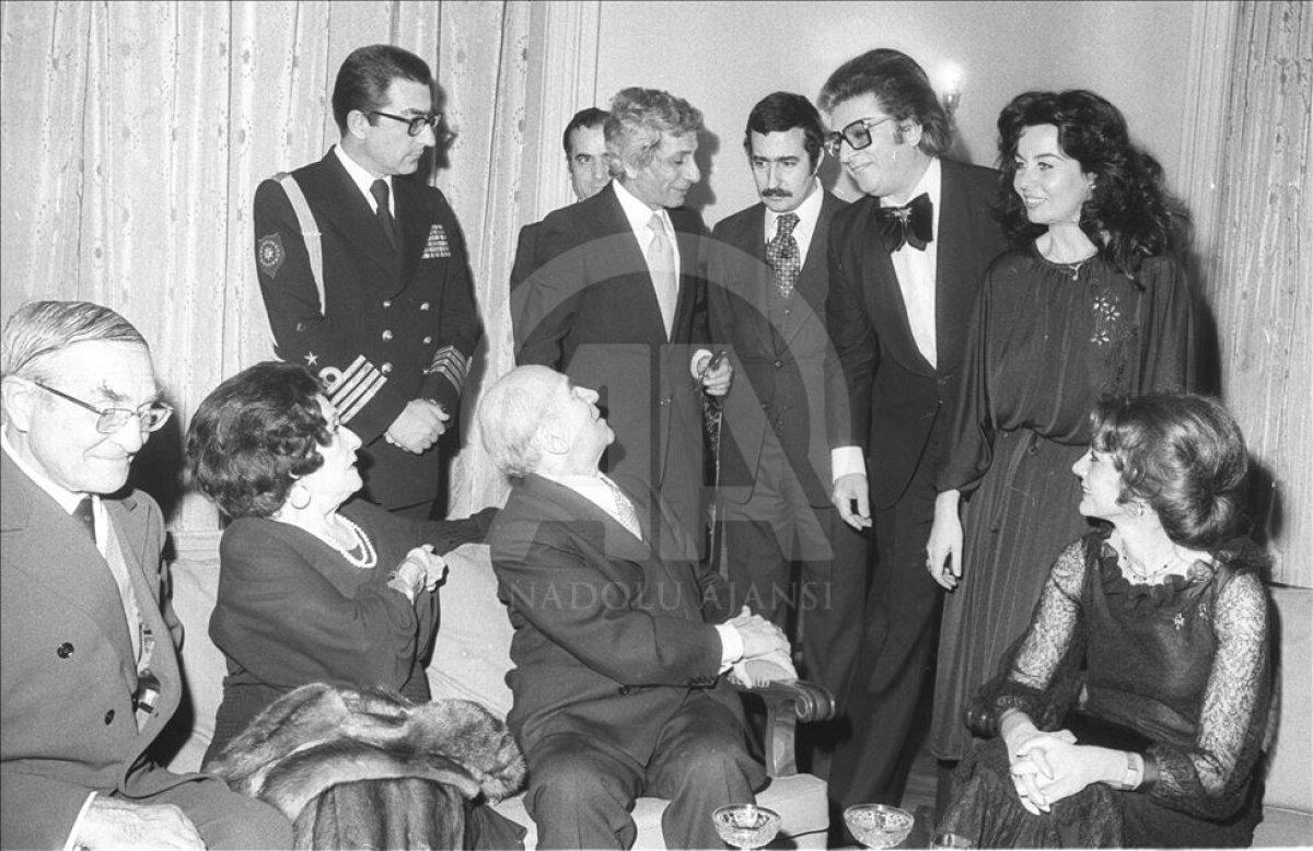 Türk müziğinin güneşi Zeki Müren'in 26'ıncı ölüm yıl dönümü