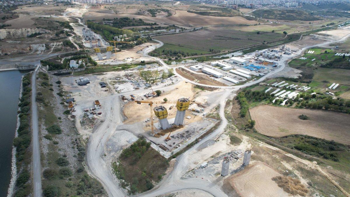 Kanal İstanbul'un ilk köprüsünün ayakları yükseliyor