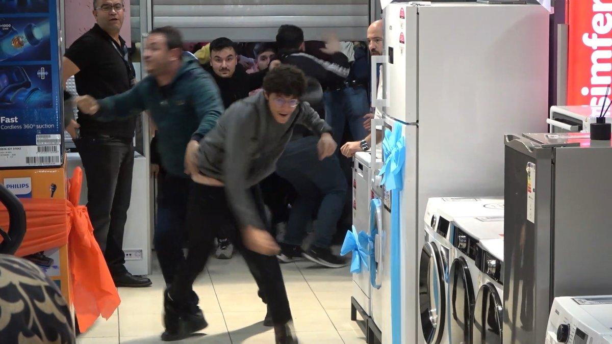 Kırıkkale’de ucuz İPhone izdihamı