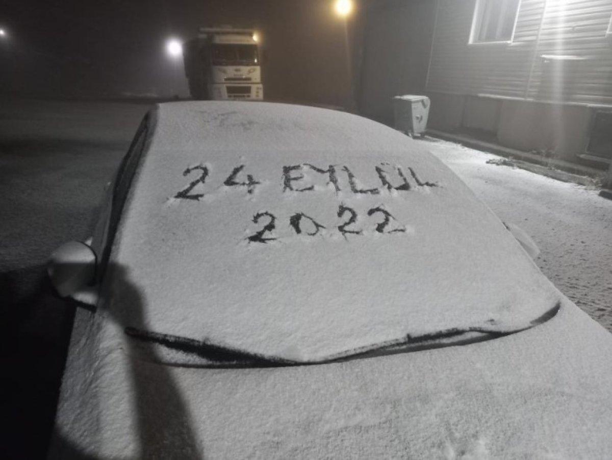 Mevsimin ilk karı yağdı