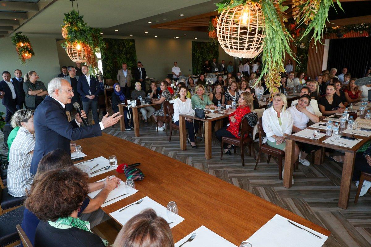 Kemal Kılıçdaroğlu ve eşi, milletvekili eşleriyle çay sohbetinde buluştu