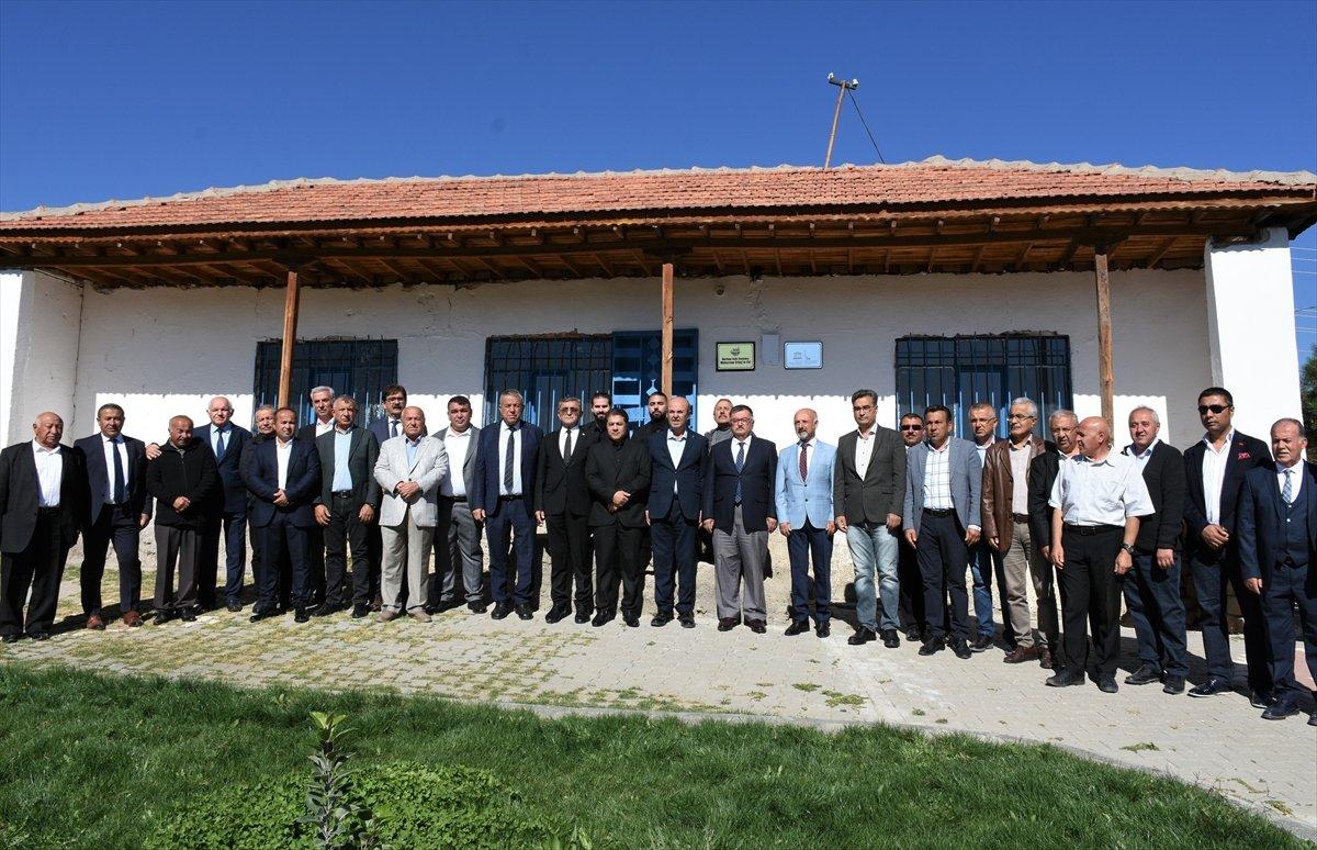 Neşet Ertaş, mezarı başında anıldı