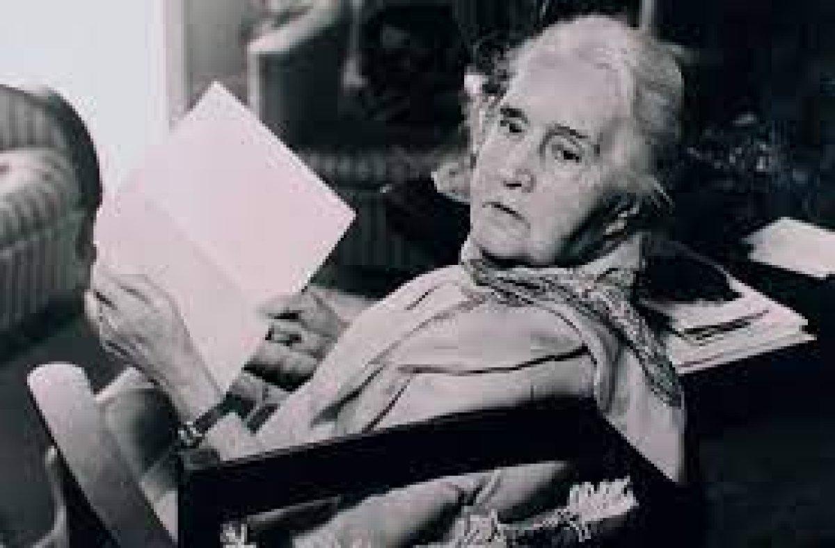 İtalyan yazar Sibilla Aleramo’nun Bir Kadın romanı