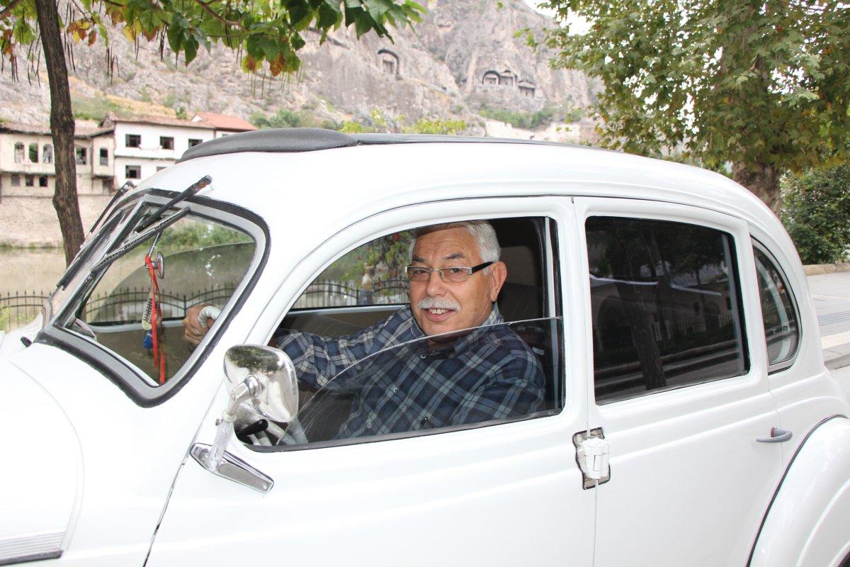 Amasya'da benzeri görülmeyen 70 yıllık klasik otomobiline 1.5 milyon lira teklif ettiler
