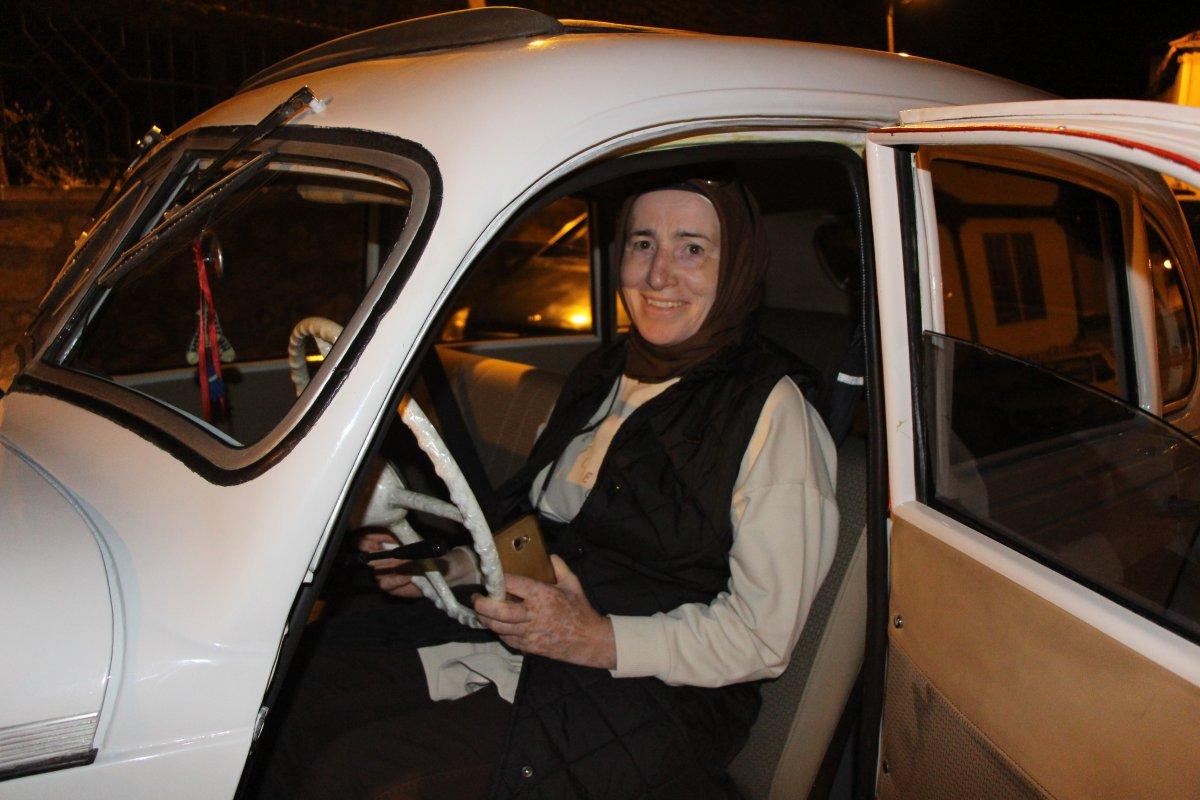 Amasya'da benzeri görülmeyen 70 yıllık klasik otomobiline 1.5 milyon lira teklif ettiler
