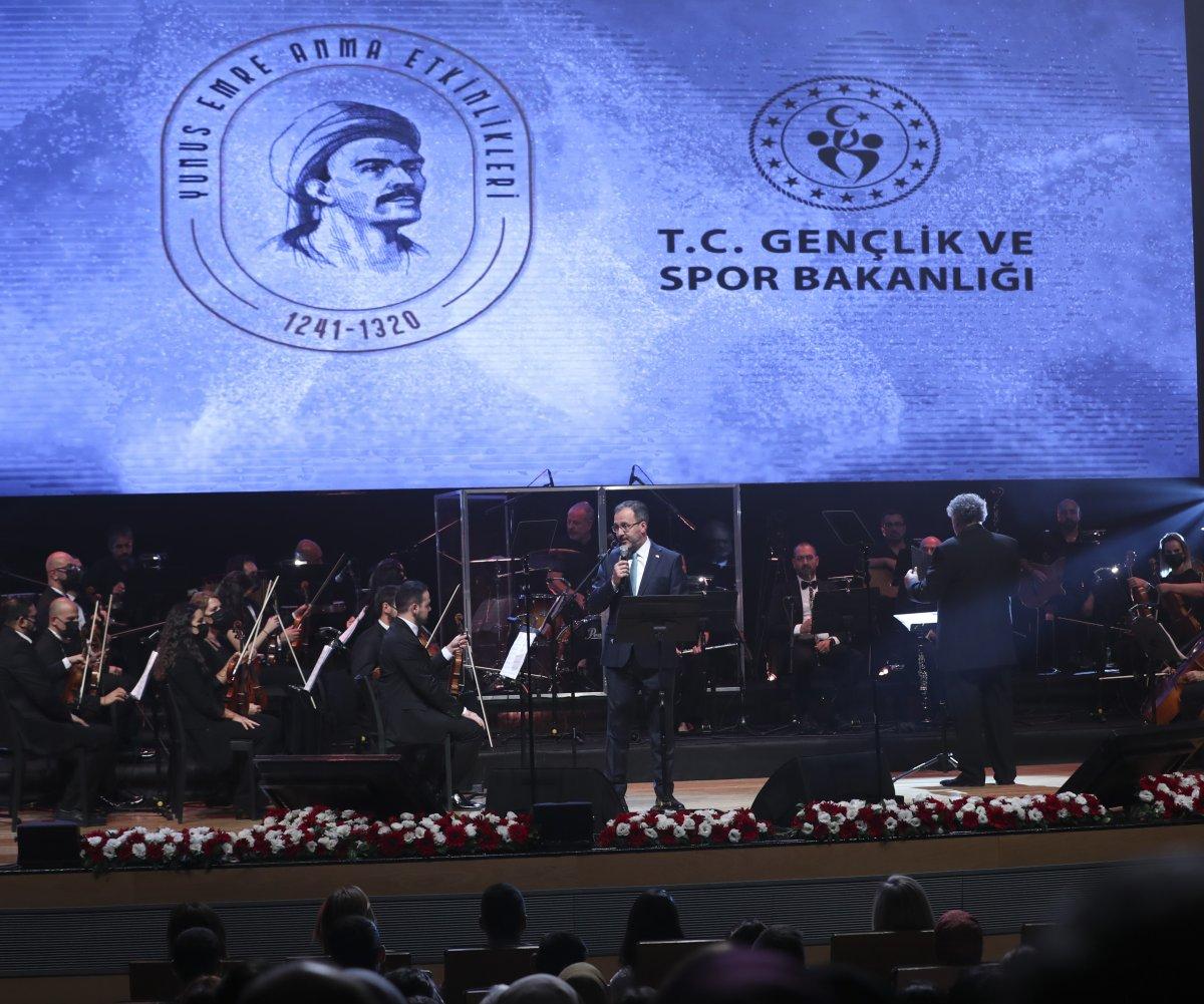 Muharrem Kasapoğlu, Yunus Emre anısına şiir okudu