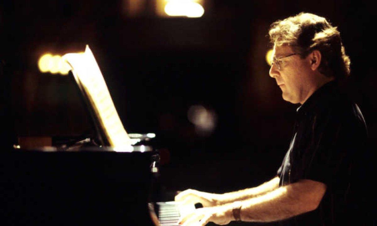 Dünyaca ünlü piyanist Hüseyin Sermet İstanbul'da konser verecek