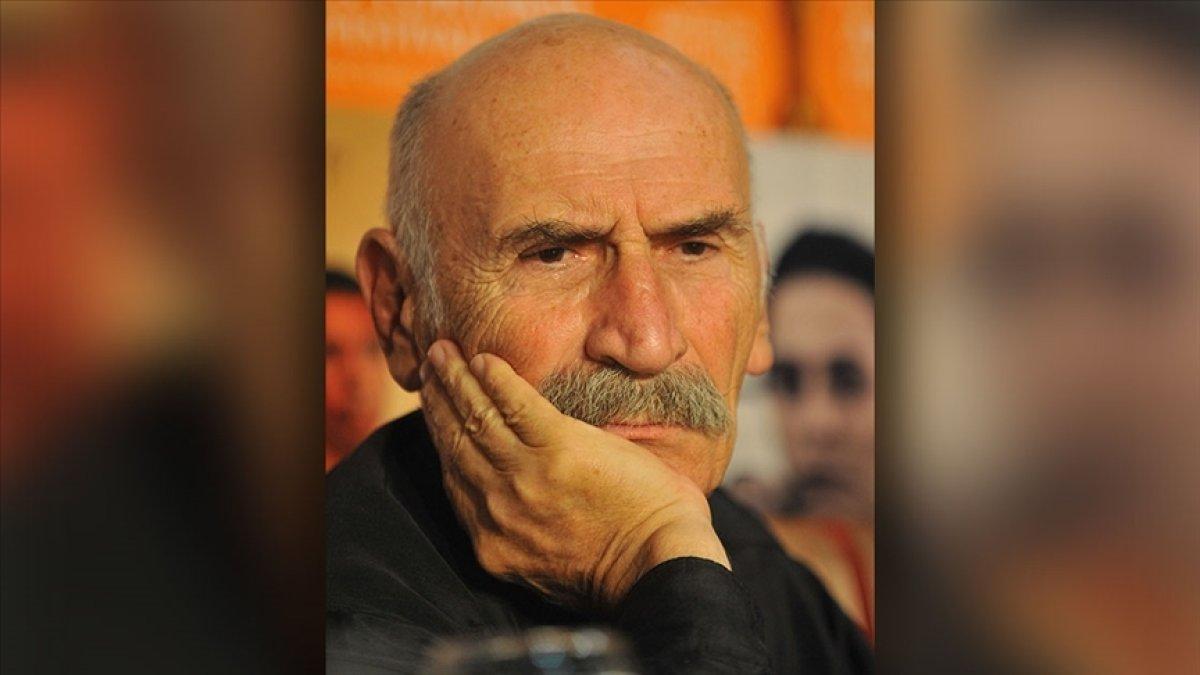 Oynadığı karakterlerle hafızalarda yer alan usta oyuncu, Tuncel Kurtiz'in ölüm yıl dönümü