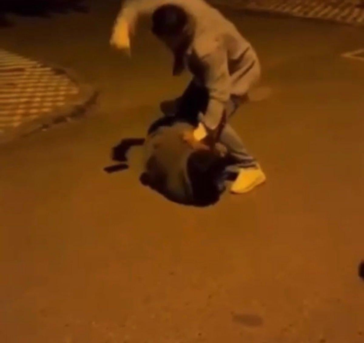 Sakarya’da arkadaşının intikamı için attığı dayağı kayda aldırdı