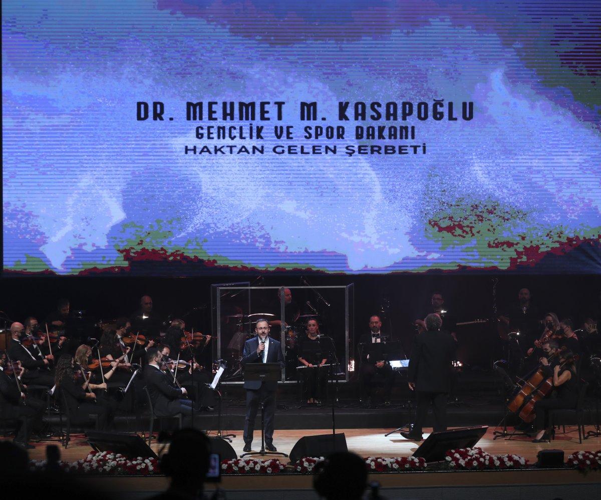 Muharrem Kasapoğlu, Yunus Emre anısına şiir okudu