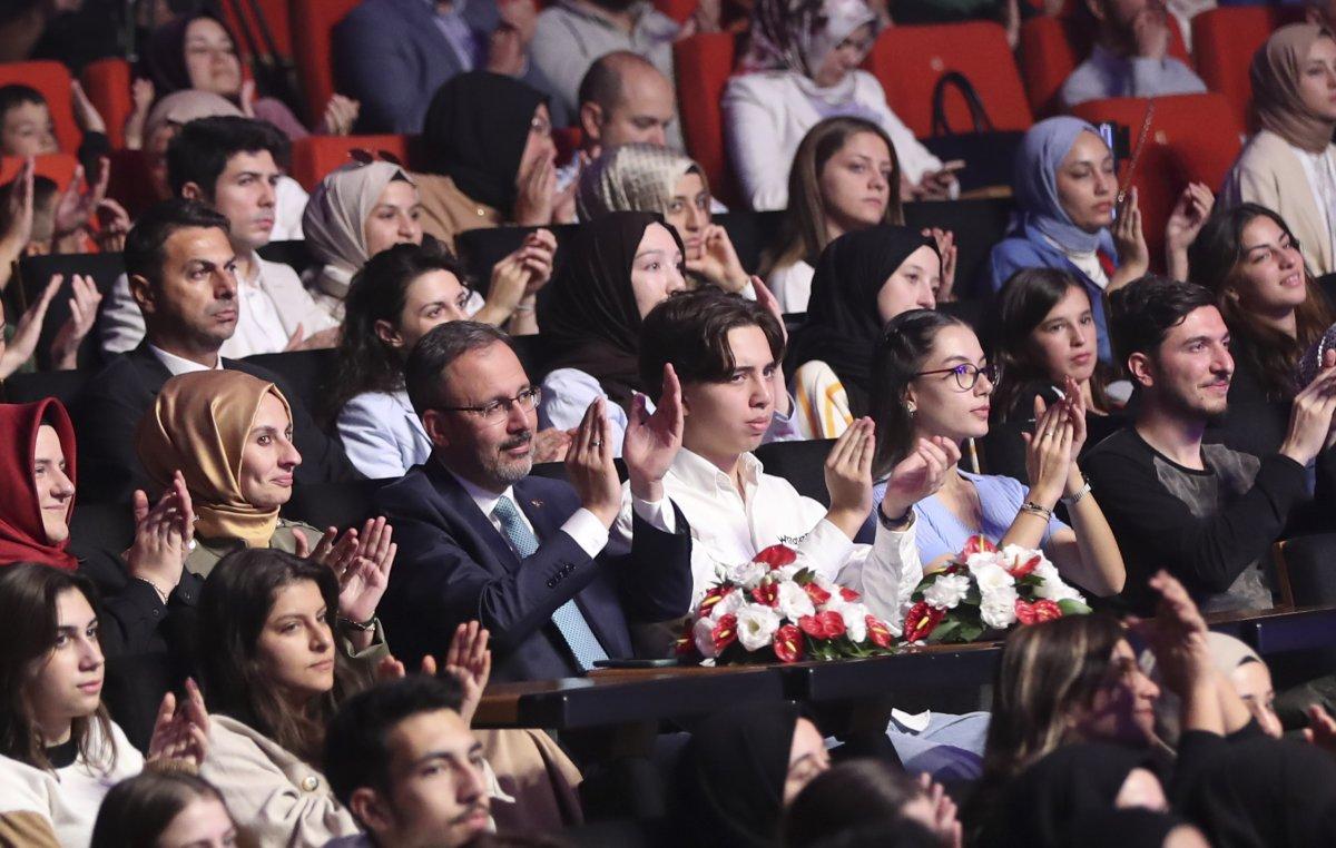Muharrem Kasapoğlu, Yunus Emre anısına şiir okudu