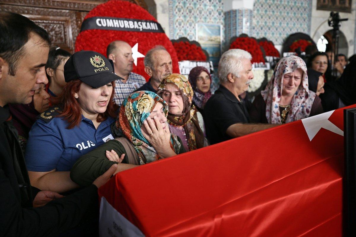 Mersin’de şehit düşen polis Sedat Gezer’e veda