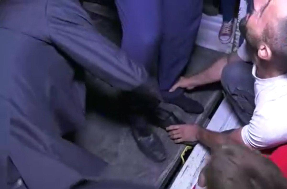 Şırnak'ta sahne alan Tıvorlu İsmail ezilmekten son anda kurtuldu