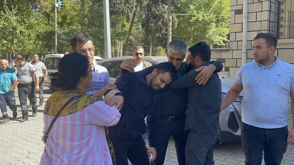 Gaziantep'te kızının cenazesini alan baba kendinden geçti