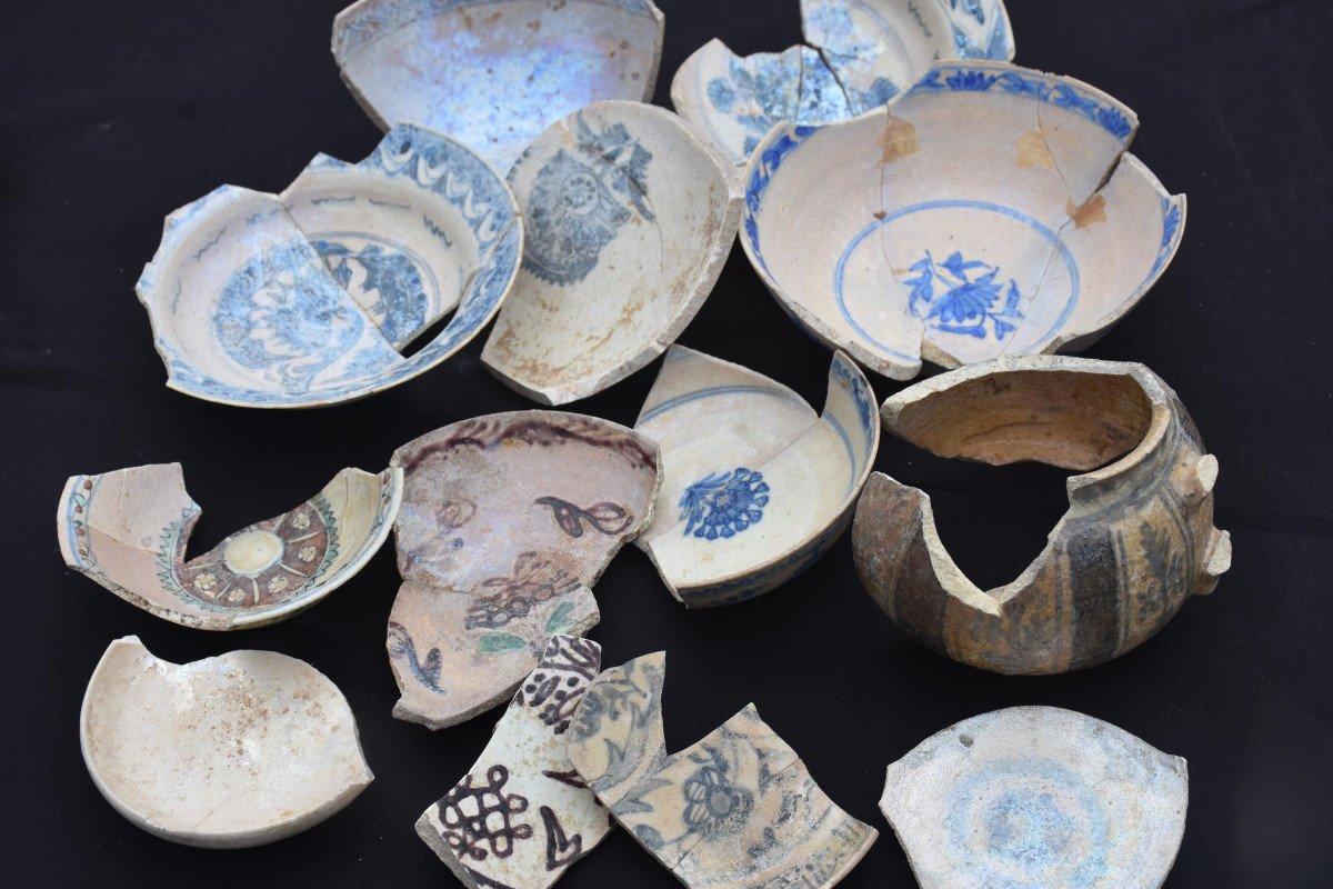 Smyrna Agorası'nda Osmanlı Dönemi'ne ait yüzlerce fincan bulundu