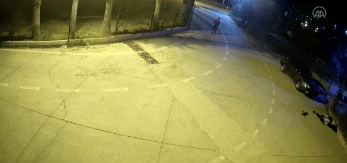 Mersin'de şehit polis Sedat Gezer'in teröristlerden birini vurduğu çatışma anı