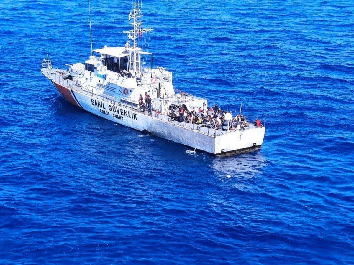 Muğla'da, göçmen faciasında ölenler kimsesizler mezarlığına defnedildi