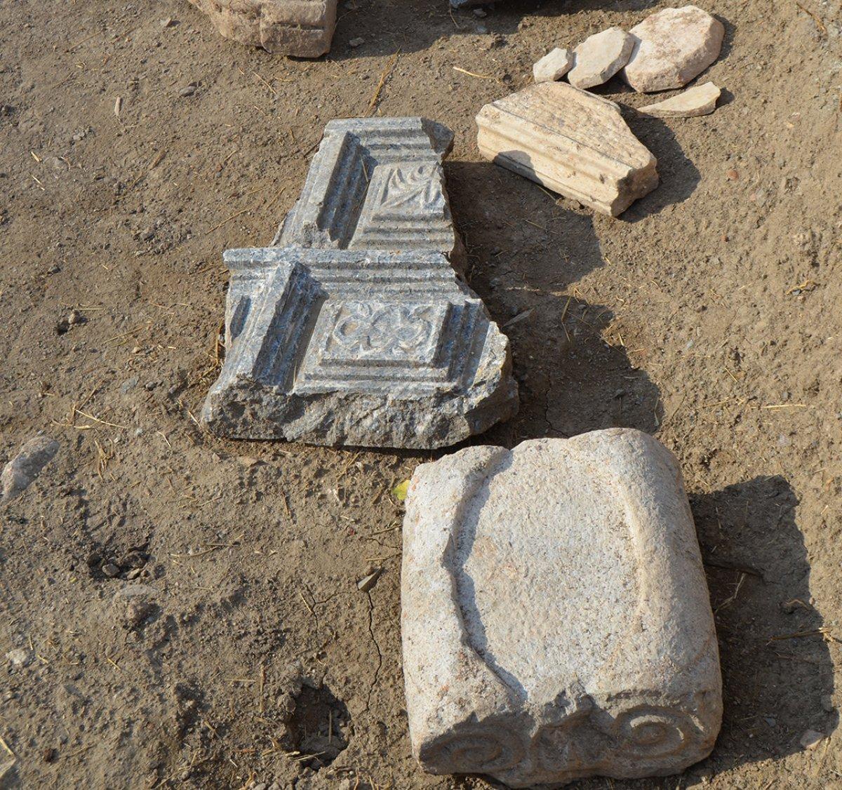 Sebastapolis'teki kazılarda bronz haç bulundu