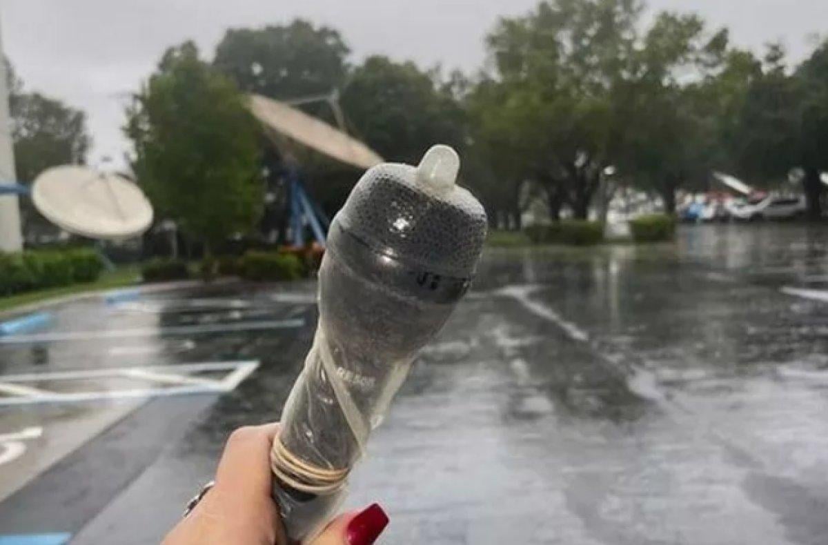 ABD'de kasırga: Muhabir mikrofona prezervatif taktı