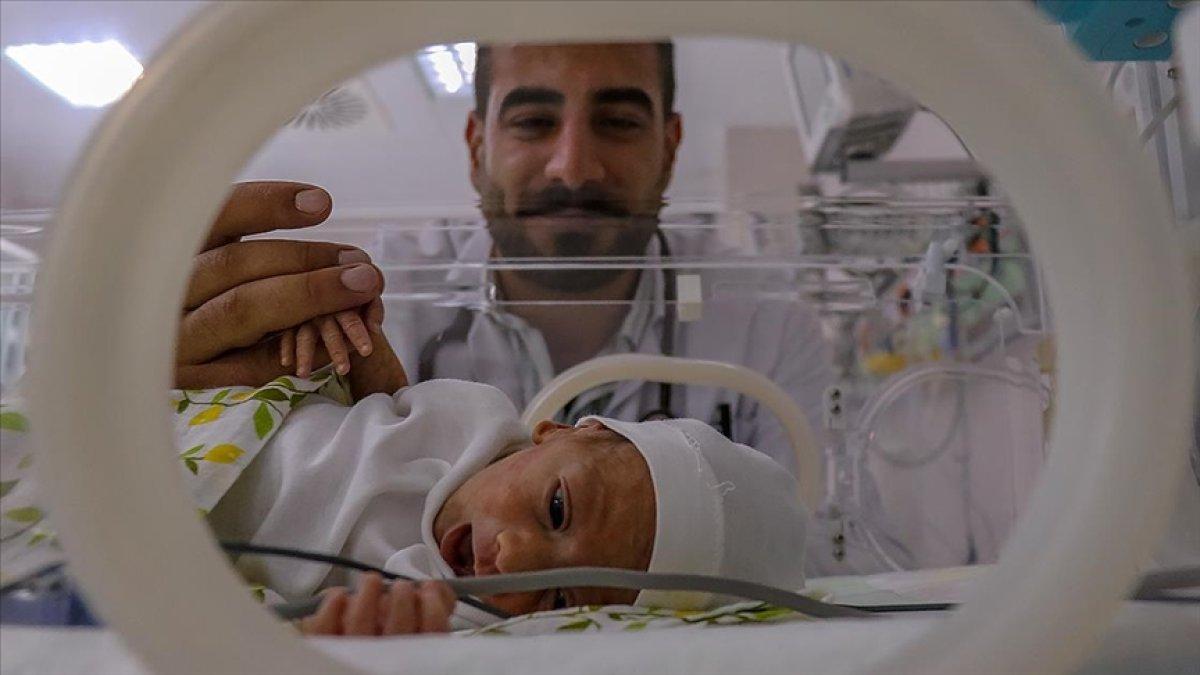 Van'da prematüre doğduğu hastanenin aynı servisinde doktor oldu