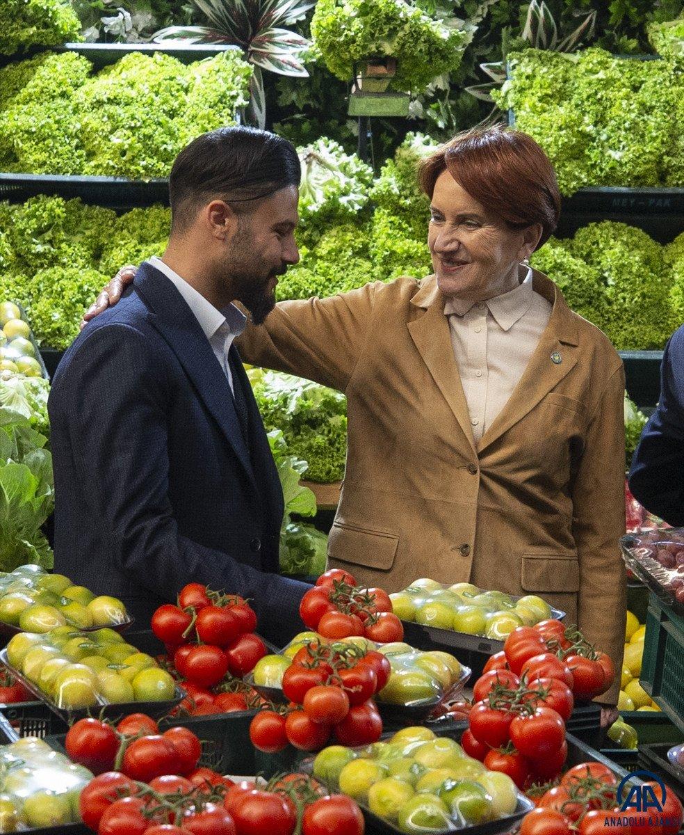 Meral Akşener, Ankara’da hal esnafını ziyaret etti