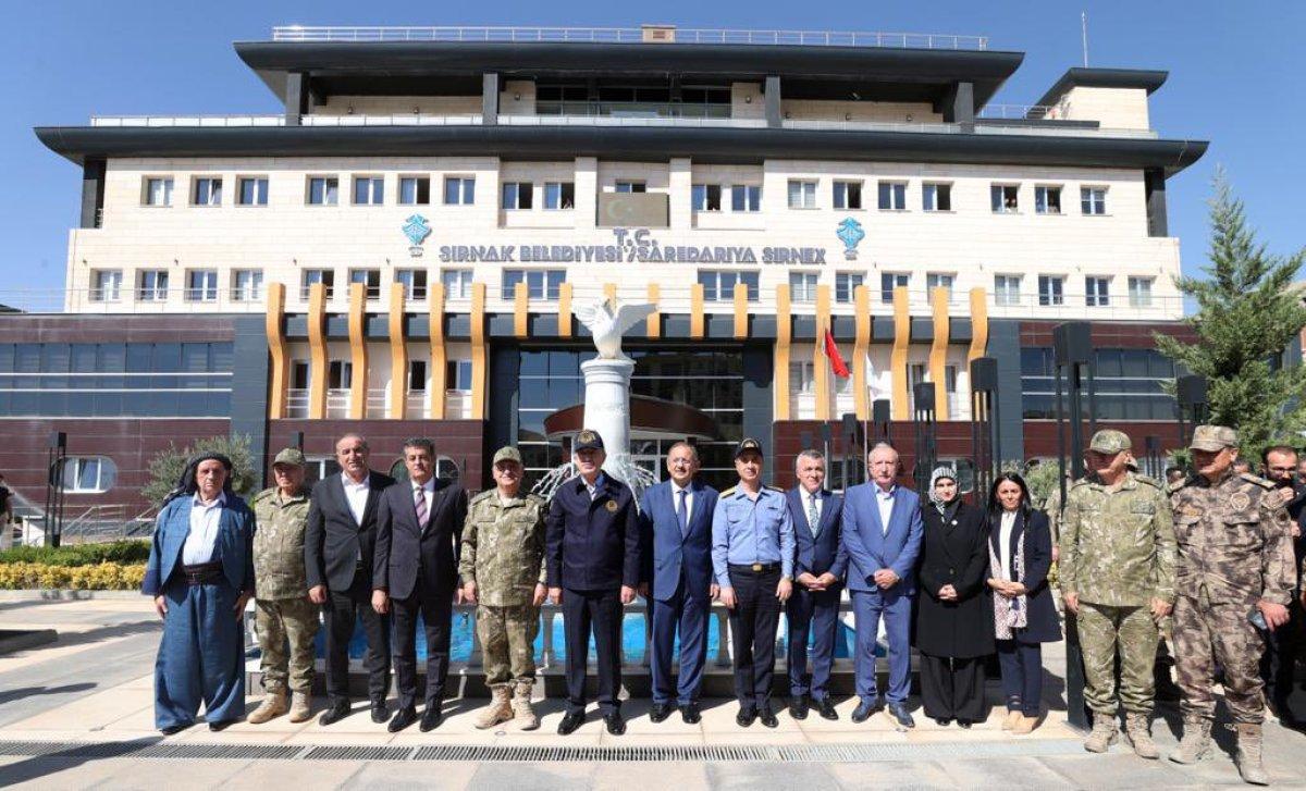 Mehmet Özhaseki: Bizim işimiz yapmak. Bazılarının işi yıkmak