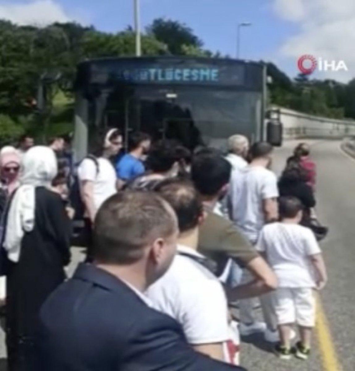 İBB yönetimi, İETT bakım onarım ihalesini yine CHP'li vekilin şirketine verdi