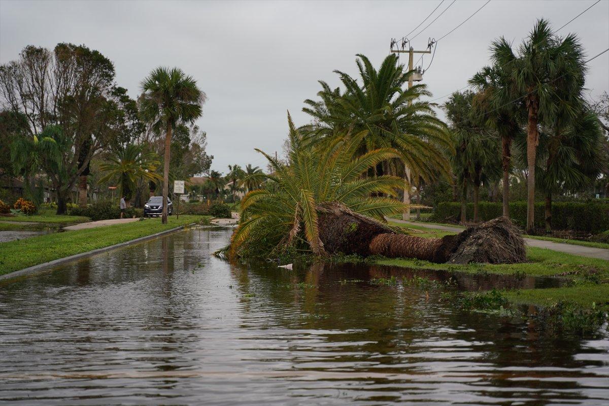 ABD'de Ian Kasırgası hayatı felç etti