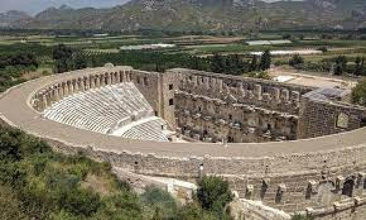 Vakanüvis, Altın Portakal Film Festivali'nin tarihsel sürecini yazdı