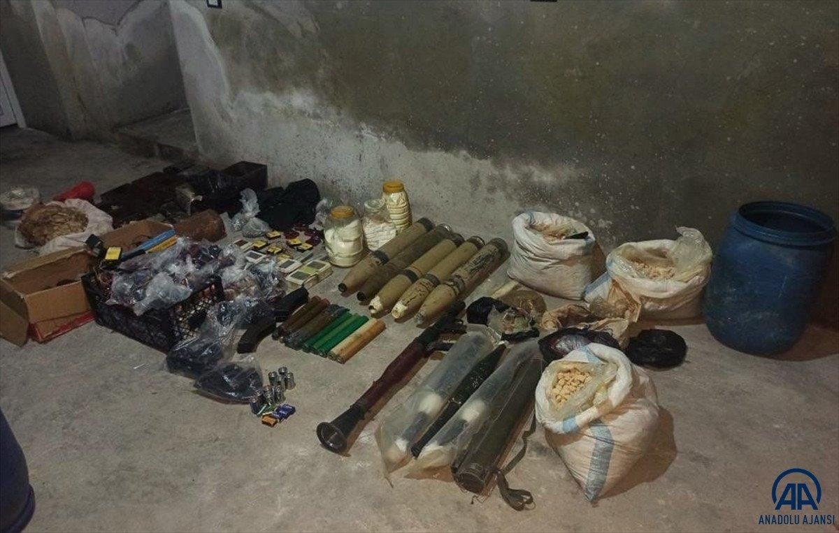 MİT, Suriye'de 19 DEAŞ'lıyı yakaladı