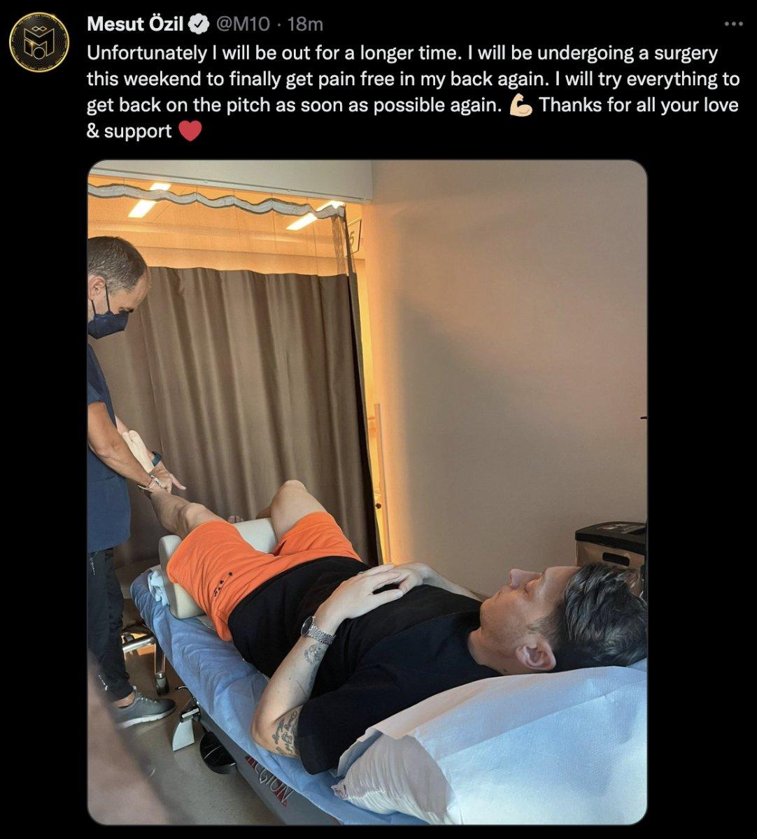 Mesut Özil: Maalesef daha uzun bir süre oynayamayacağım