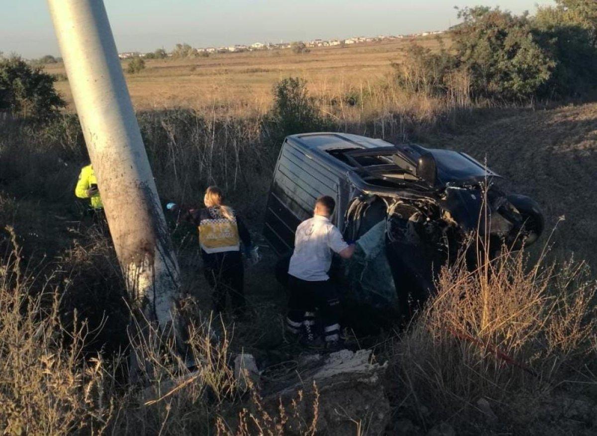 Edirne’de şarampole devrilen araçta 1 kişi öldü