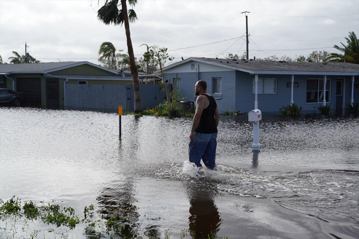 ABD'de Ian Kasırgası hayatı felç etti
