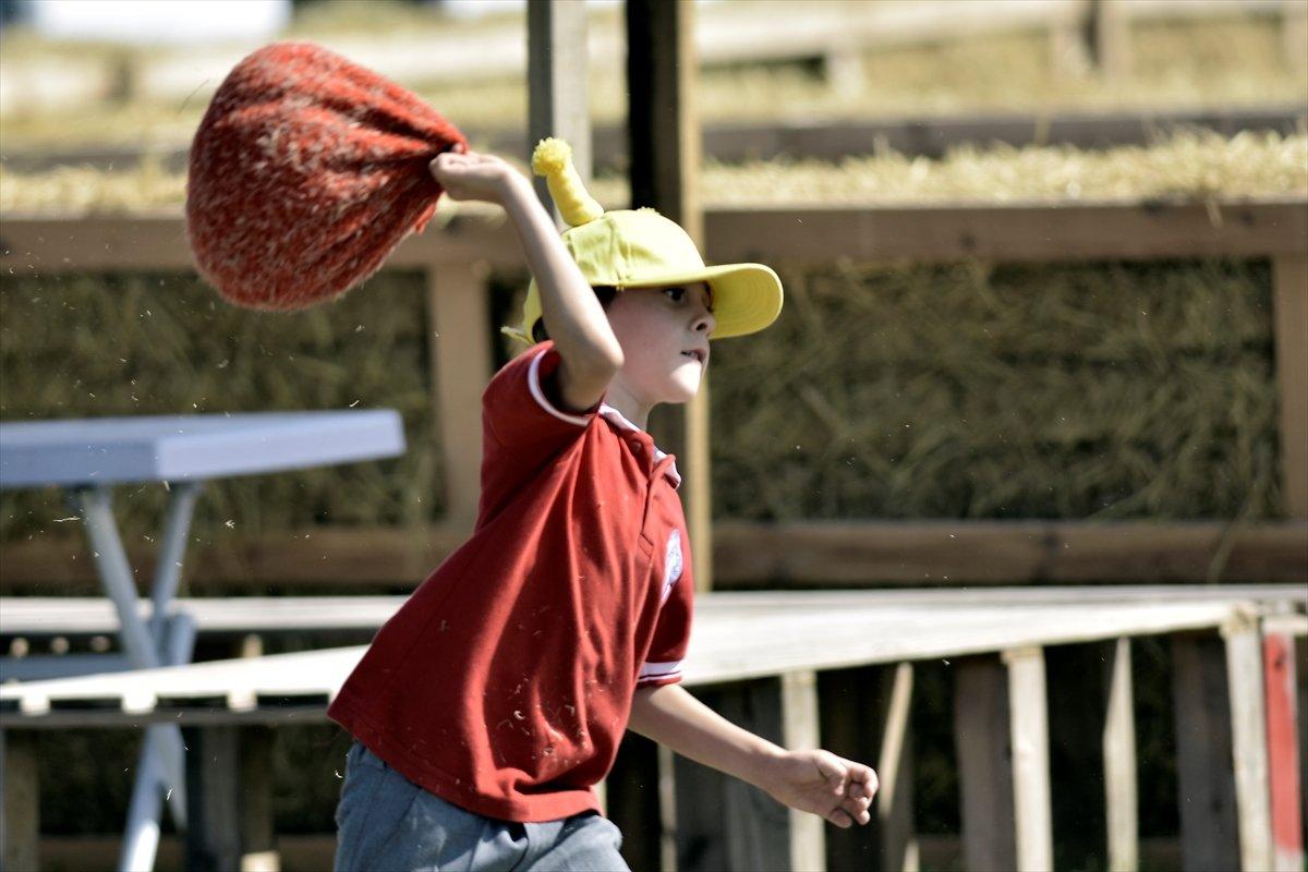 Bursa'da Dünya Göçebe Oyunları'nın keyfini çocuklar çıkarıyor