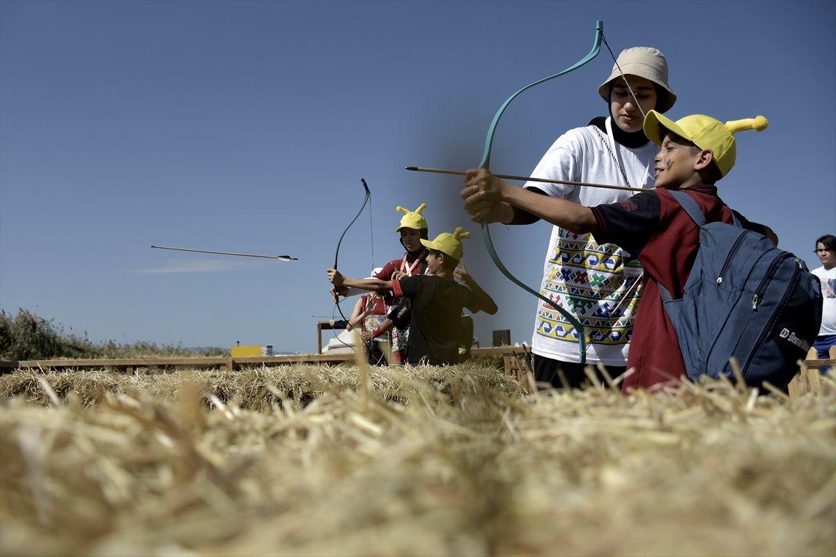 Bursa'da Dünya Göçebe Oyunları'nın keyfini çocuklar çıkarıyor