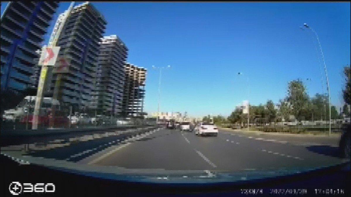 İstanbul'da trafikte makas atarken kaza yaptı